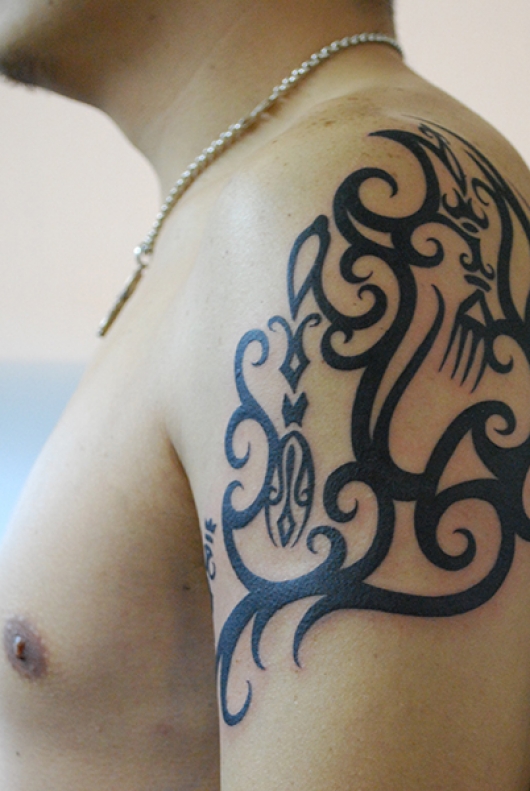 TATTOO TRIBAL タトゥートライバル No.1〜12 前腕にタートルネオトライバルタトゥーを去年、私はまだこのデザインが