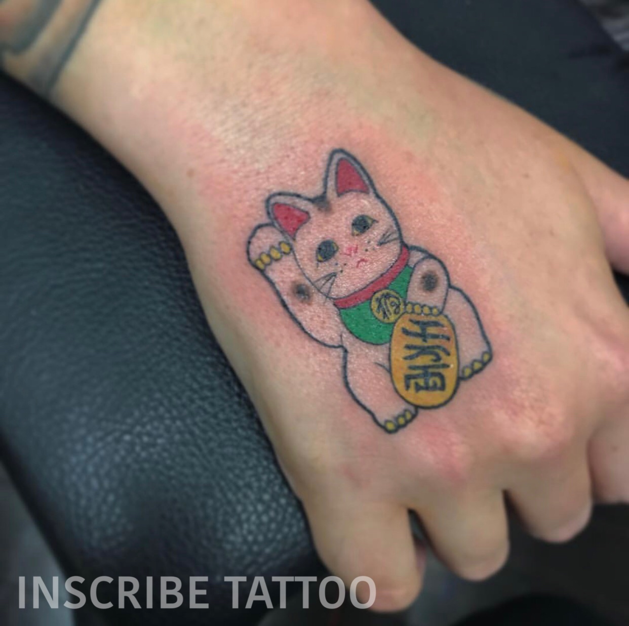 招き猫 Color カラー New List ギャラリー 一覧インスクライブのタトゥー の実績を紹介しています 指定のデザインのカテゴリーが一覧で表示されます